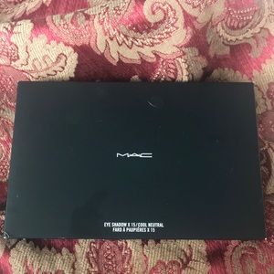 MAC Eye Shadow Palette 15/Cool Neutral